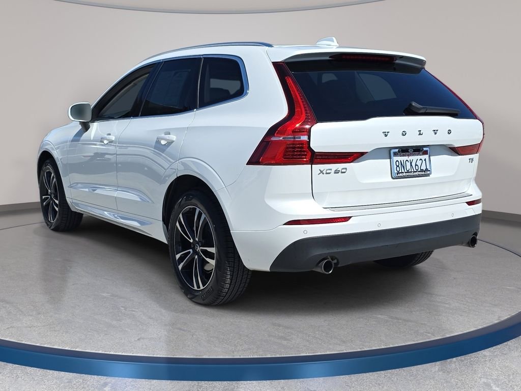 Used 2020 White Volvo T5 Momentum image 8