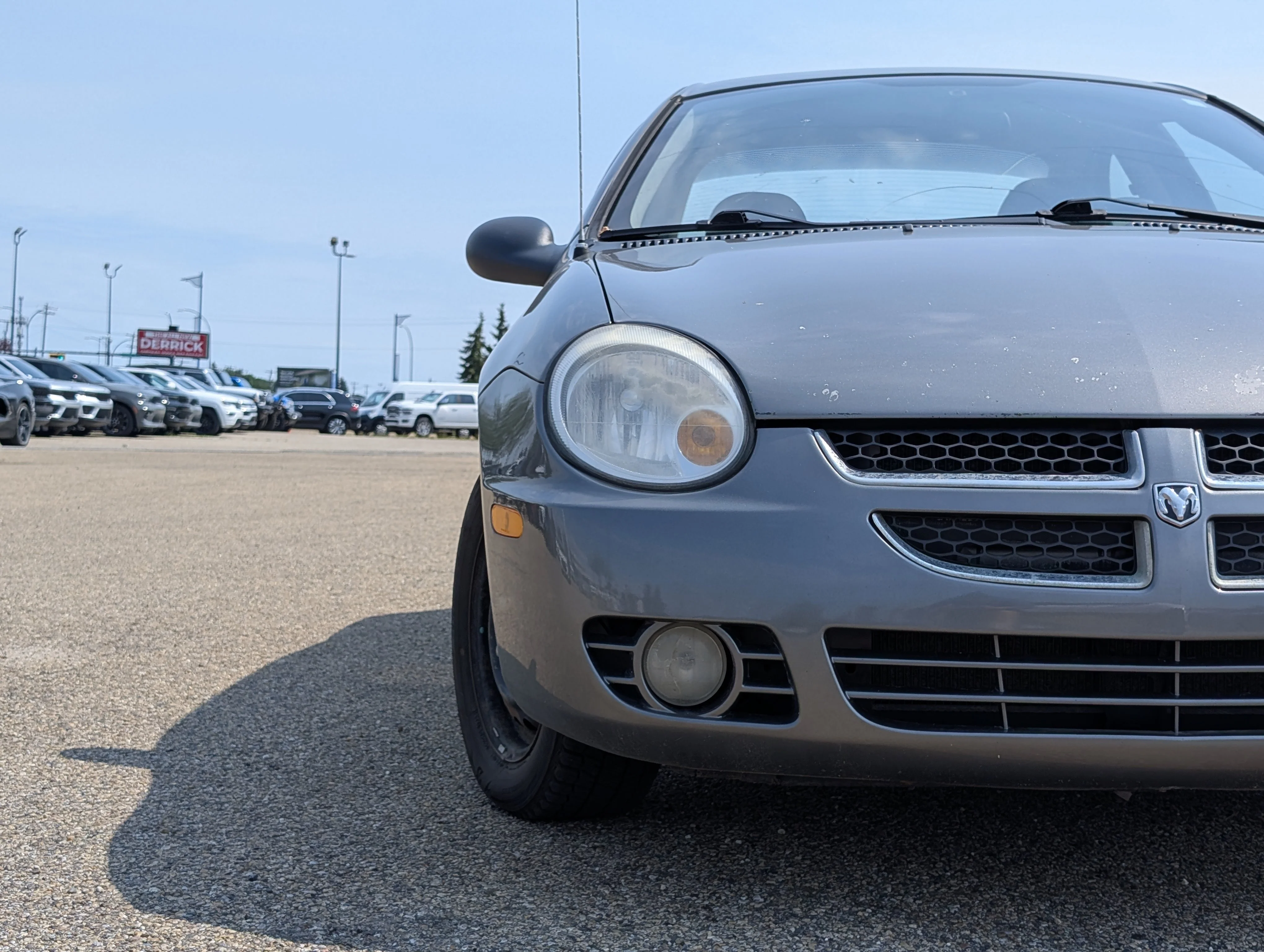Used 2005 Mineral Gray Metallic Dodge Base image 10