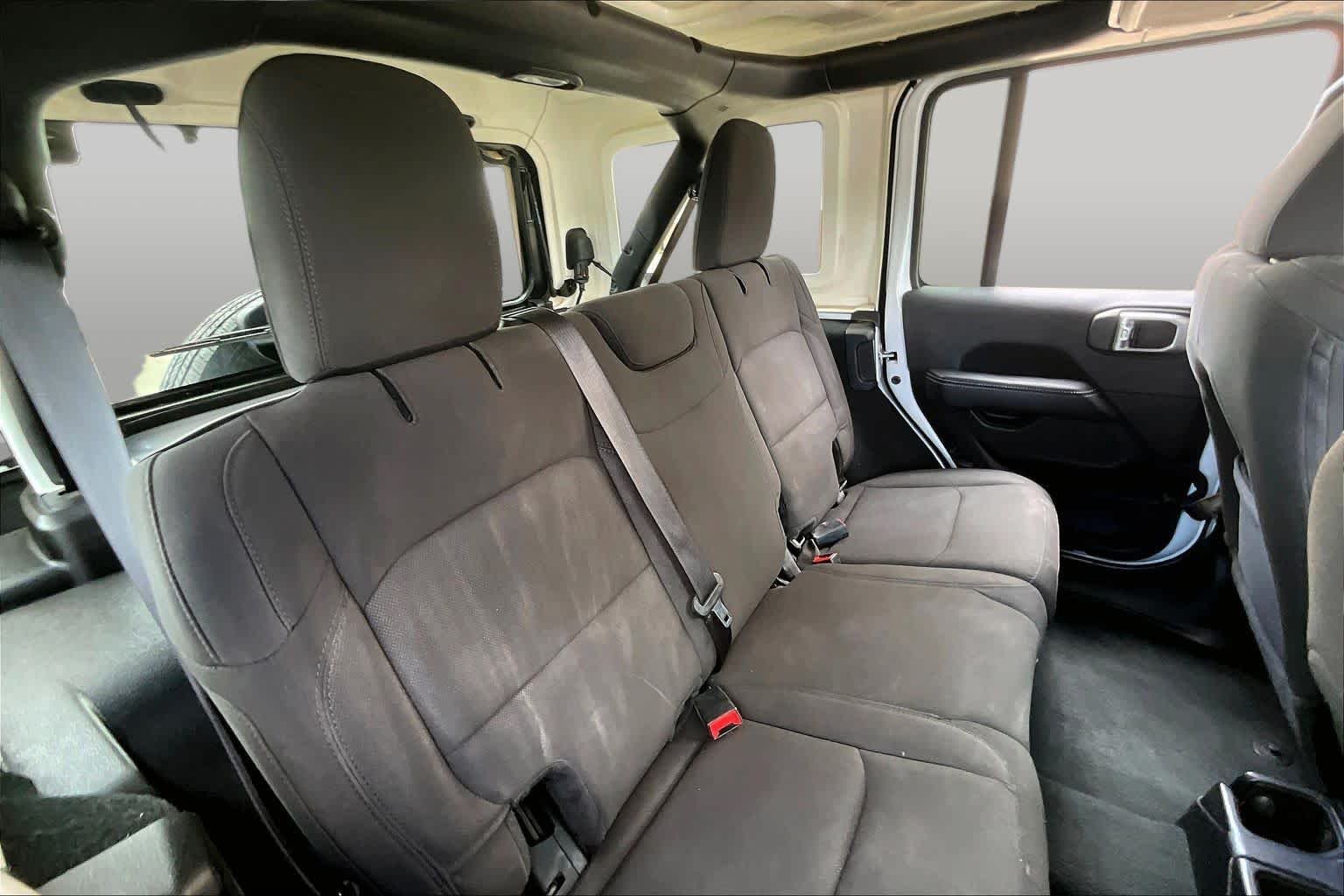 Used 2023 Bright White Clearcoat Jeep Sahara image 19