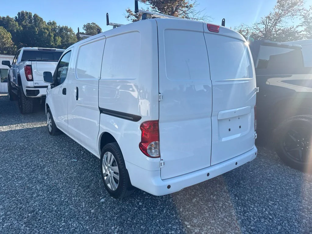 Used 2021 White Nissan SV image 5
