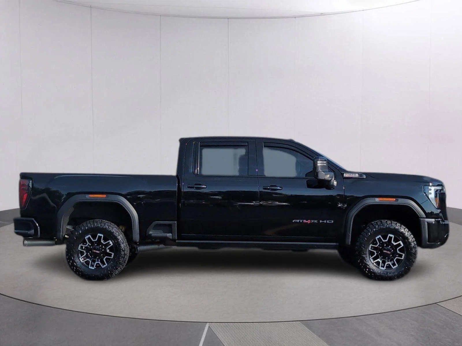 Used 2025 Onyx Black GMC AT4X image 8
