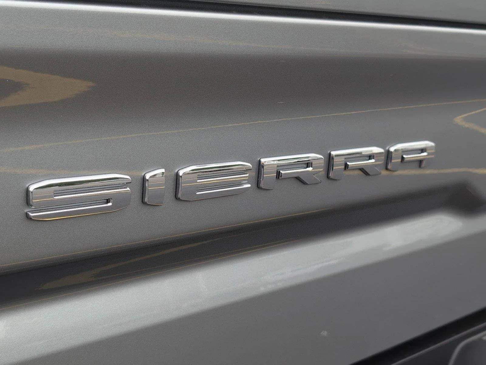 New 2026 Sterling Metallic GMC SLT image 33