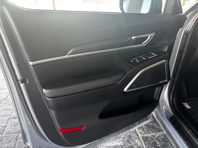 Used 2023 Silver Kia S image 10