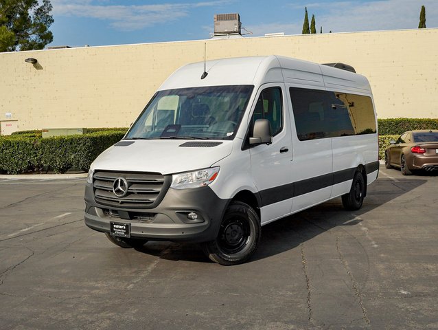 2026 Mercedes-Benz Sprinter Passenger Van 2500 High Roof I4 Diesel 170 RWD