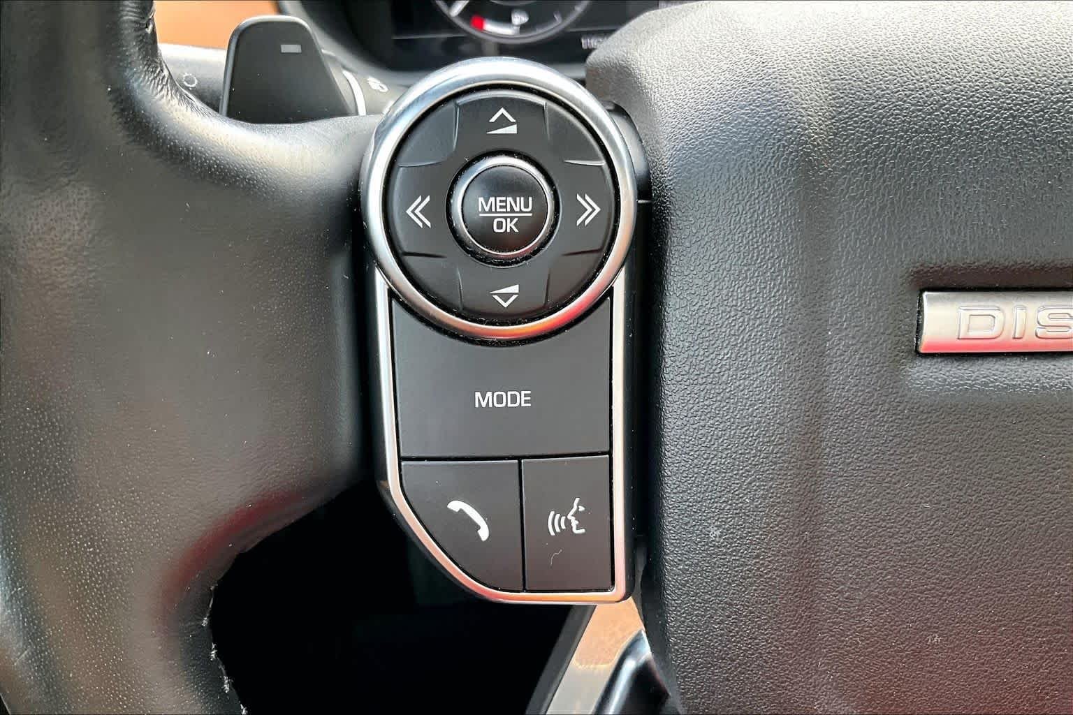 Used 2018 Fuji White Land Rover HSE Luxury image 22