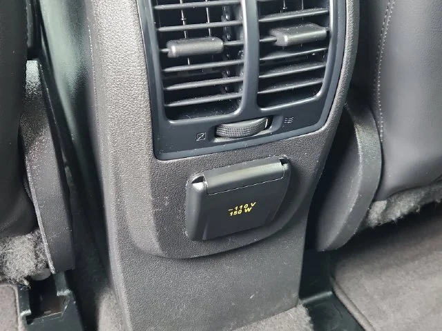 Used 2018 Black Ford Titanium image 28