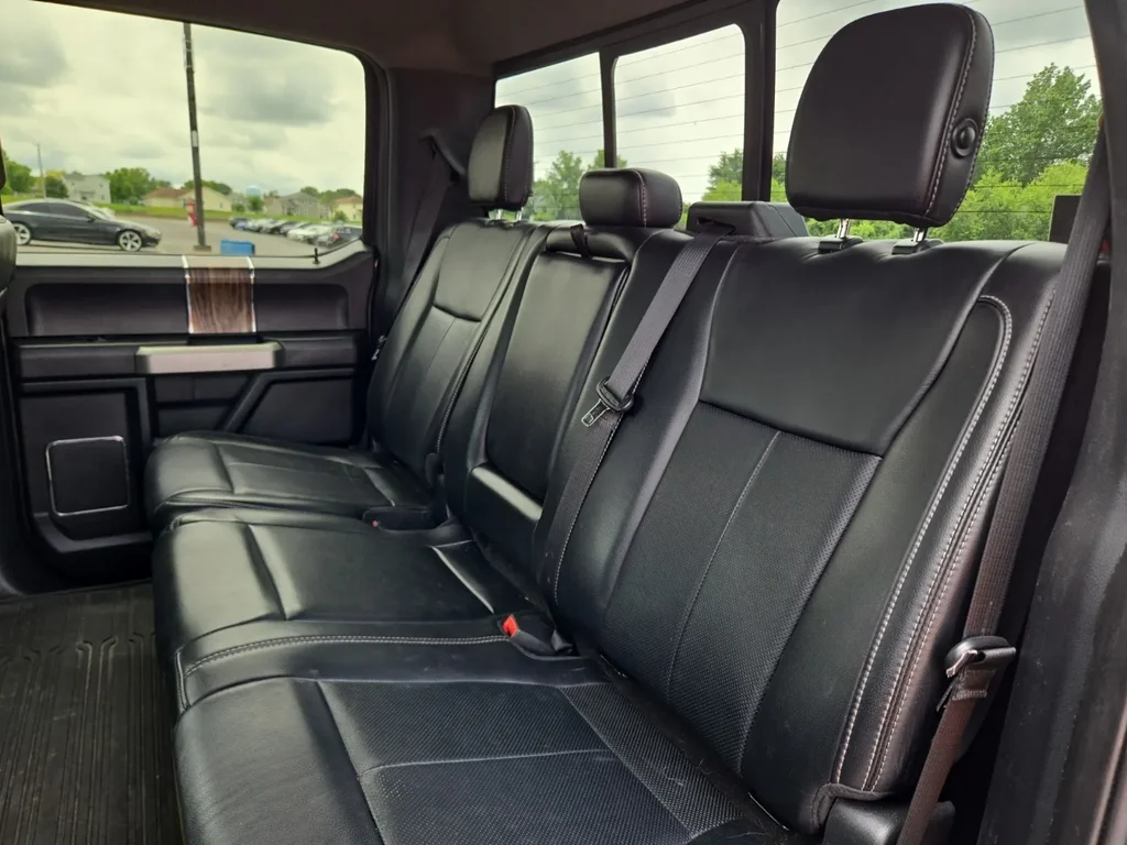 Used 2019 Gray Ford Lariat image 6