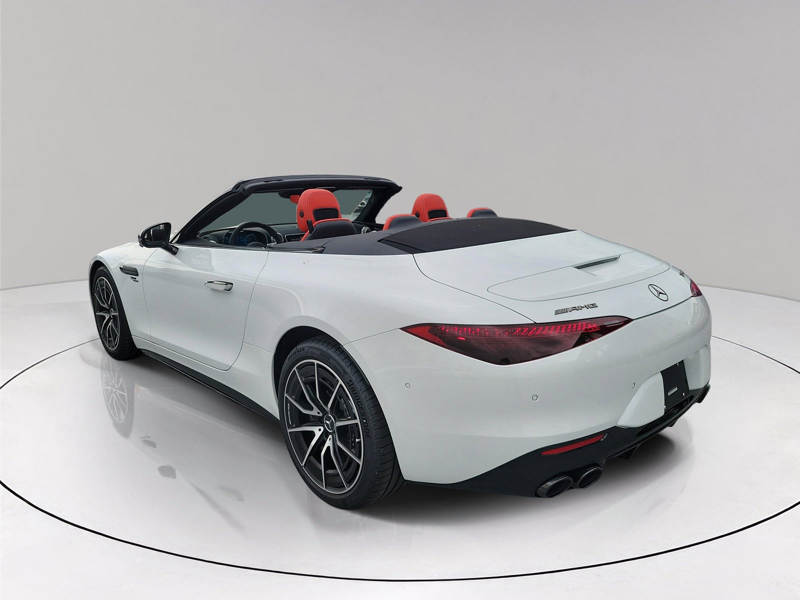 New 2027 MANUFAKTUR Moonlight White Metallic Mercedes-Benz AMG® SL 43 Roadster image 59