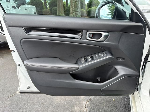 Used 2024 White Honda Touring image 10