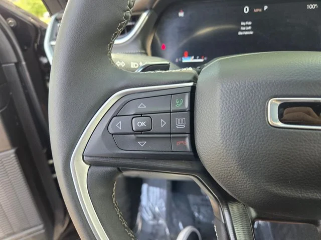 Certified Used 2025 Black Jeep Altitude image 28