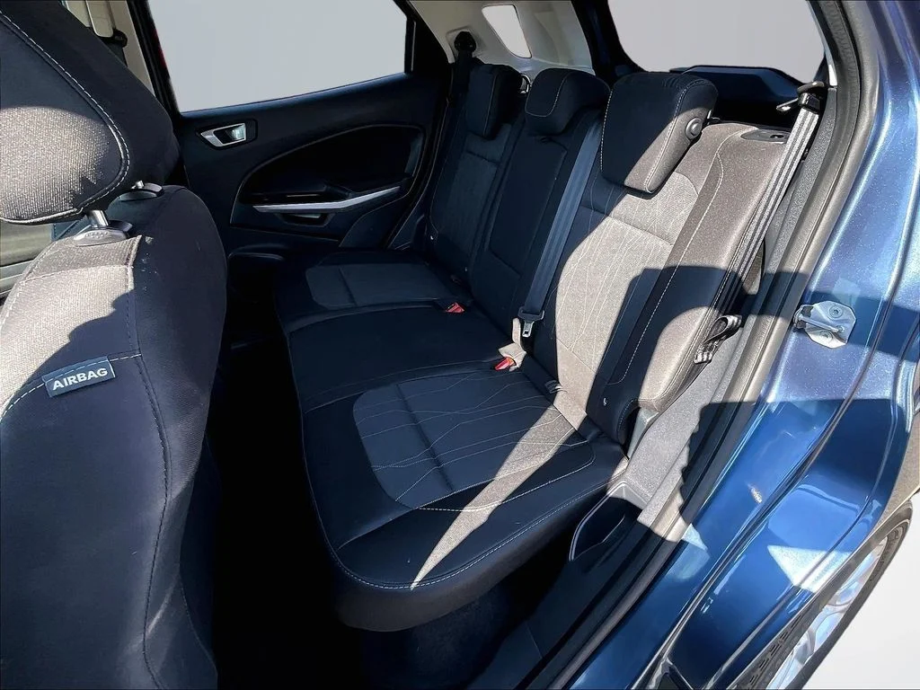 Used 2022 Blue Ford SE image 27