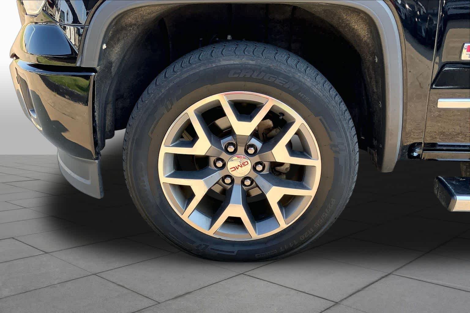 Used 2015 Onyx Black GMC SLT image 11
