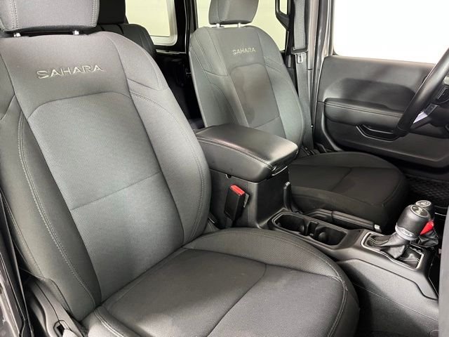 Used 2021 Gray Jeep Unlimited Sahara image 41
