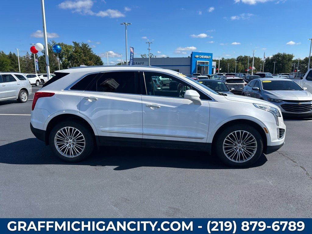 Used 2017 CRYSTAL WHITE TRICOAT Cadillac Platinum AWD image 8
