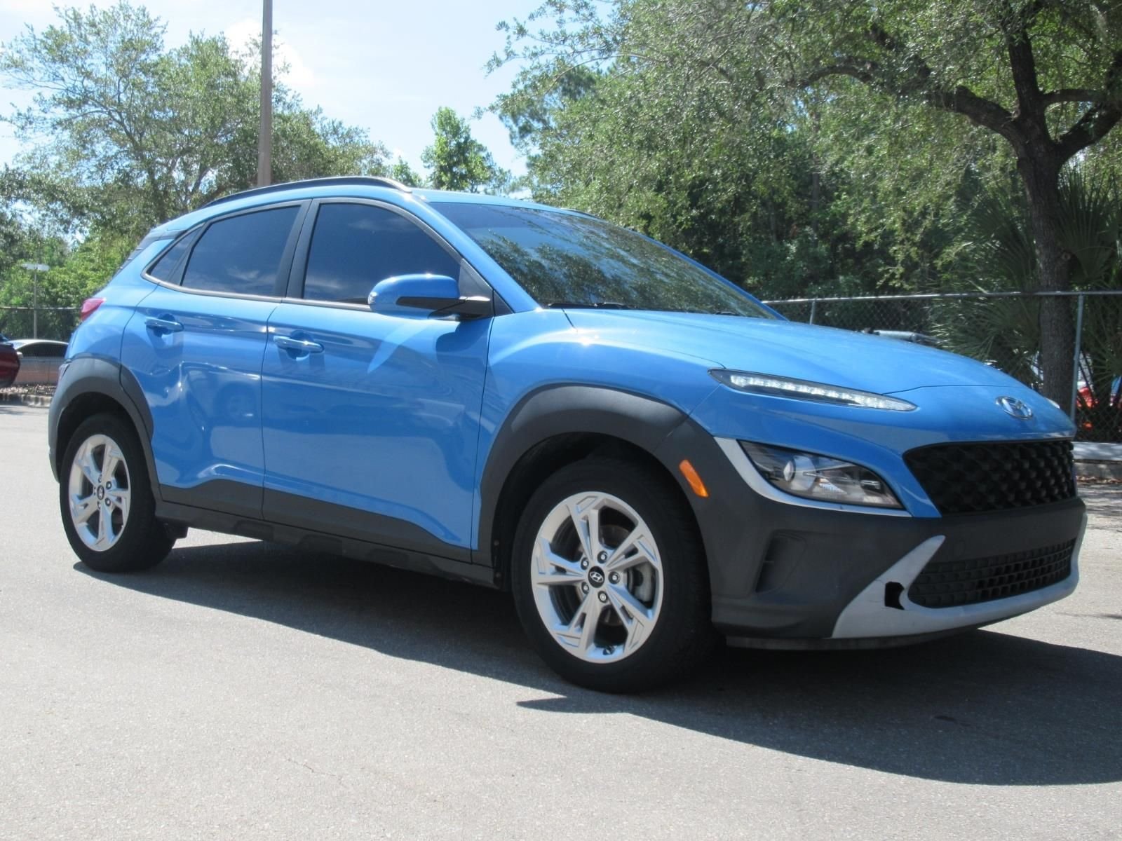Used 2022 Blue Hyundai SEL image 1
