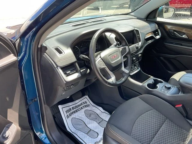 Used 2019 Blue Emerald Metallic GMC  image 29