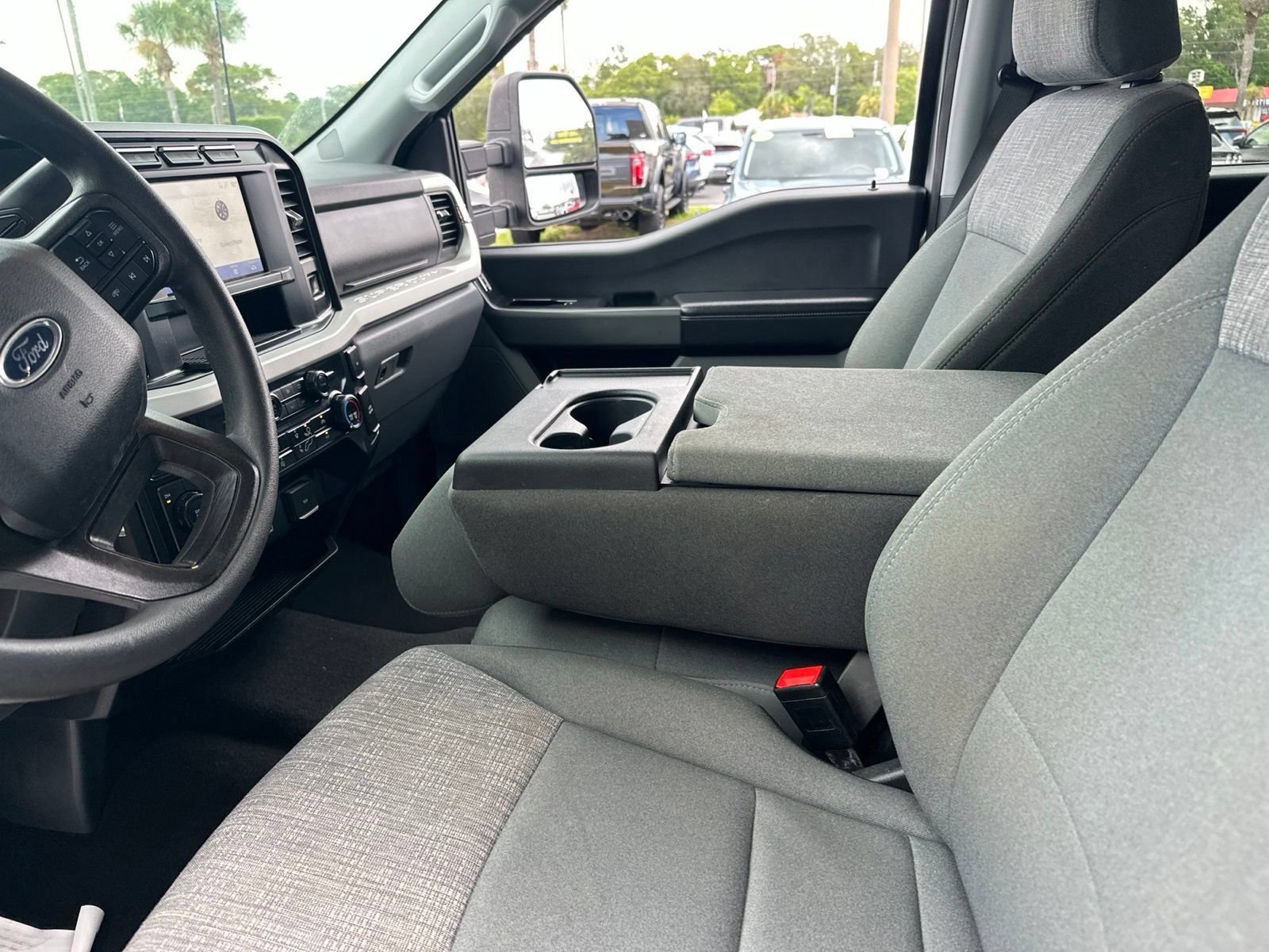 Used 2024 Silver Metallic Ford XLT image 23