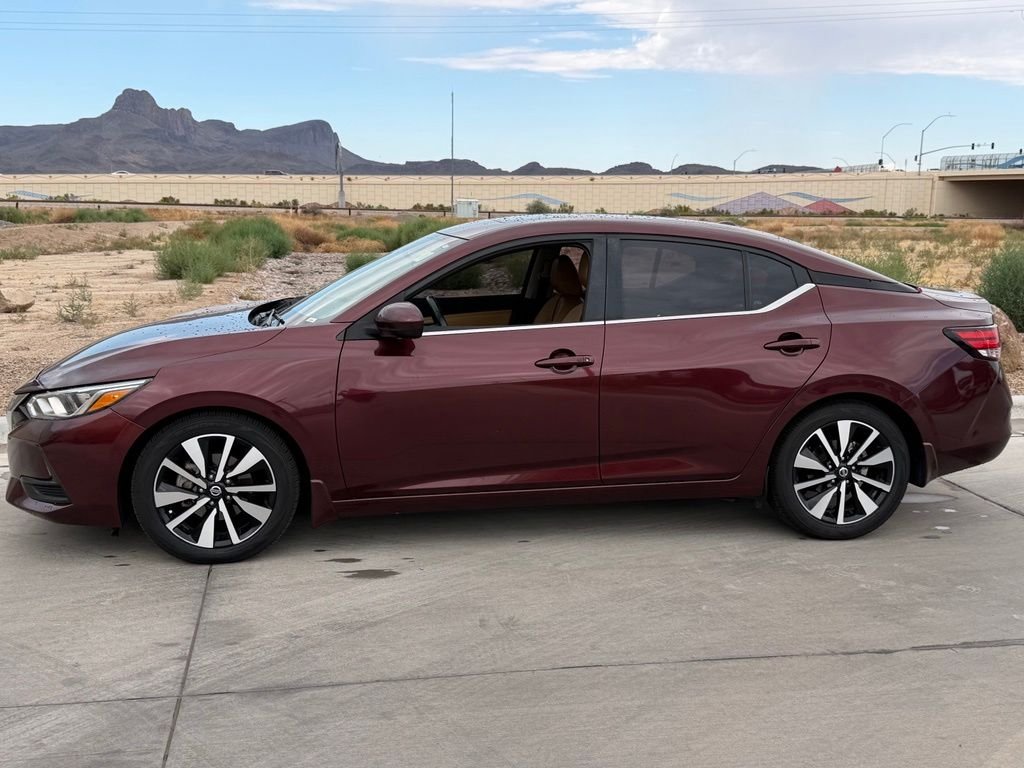 Used 2021  Nissan SV image 5
