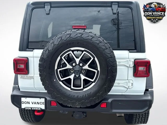 Used 2024 White Jeep Rubicon image 5