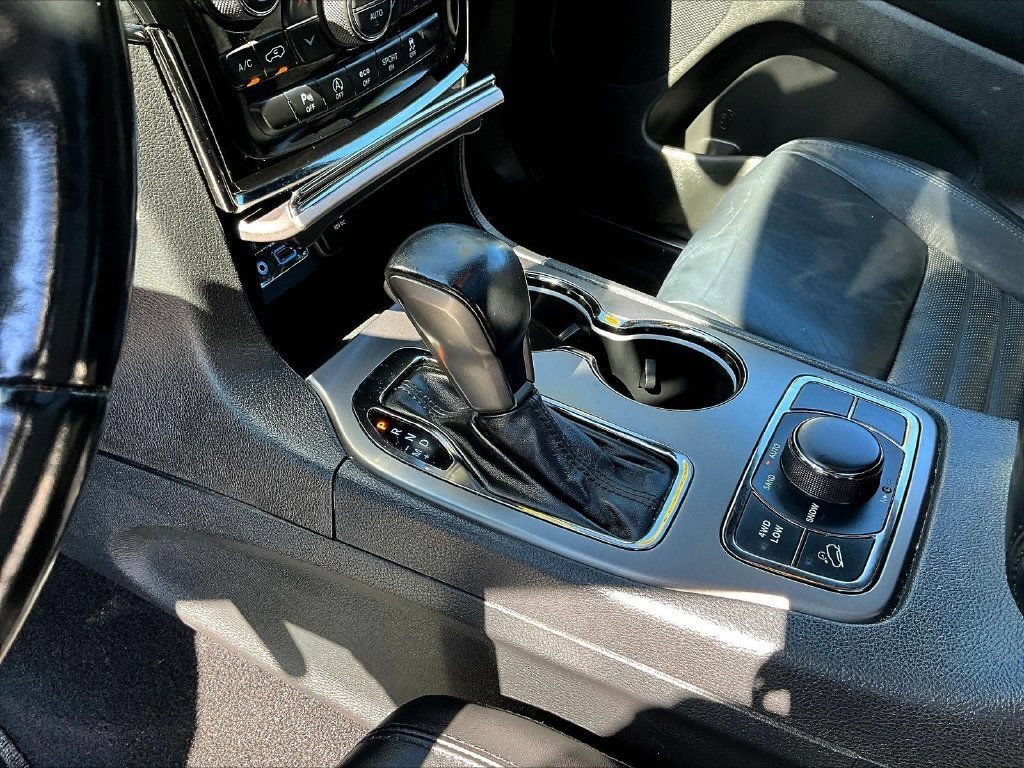 Used 2020 Red Jeep Limited X image 20