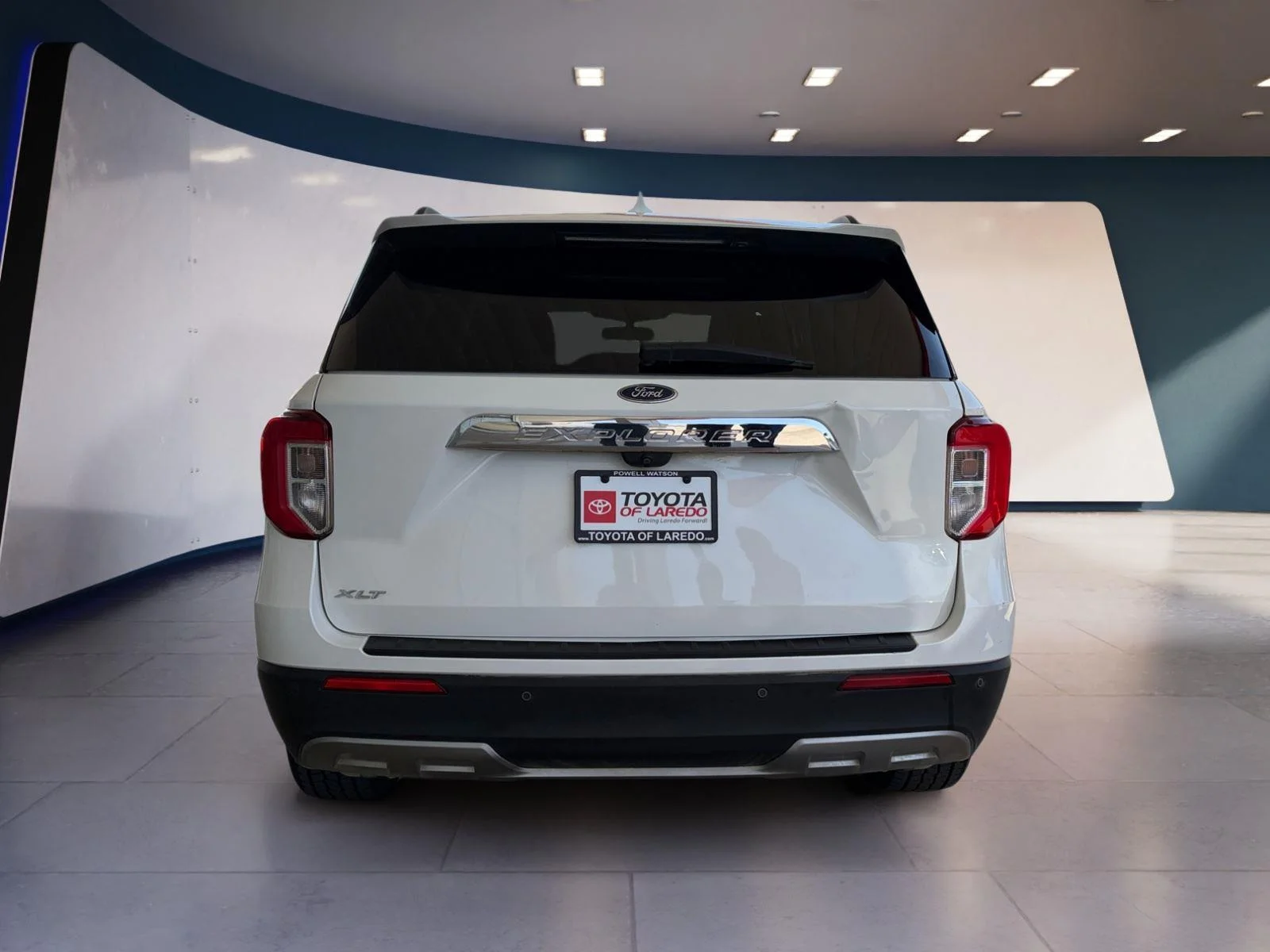 Used 2021 Star White Metallic Tri-Coat Ford XLT image 4