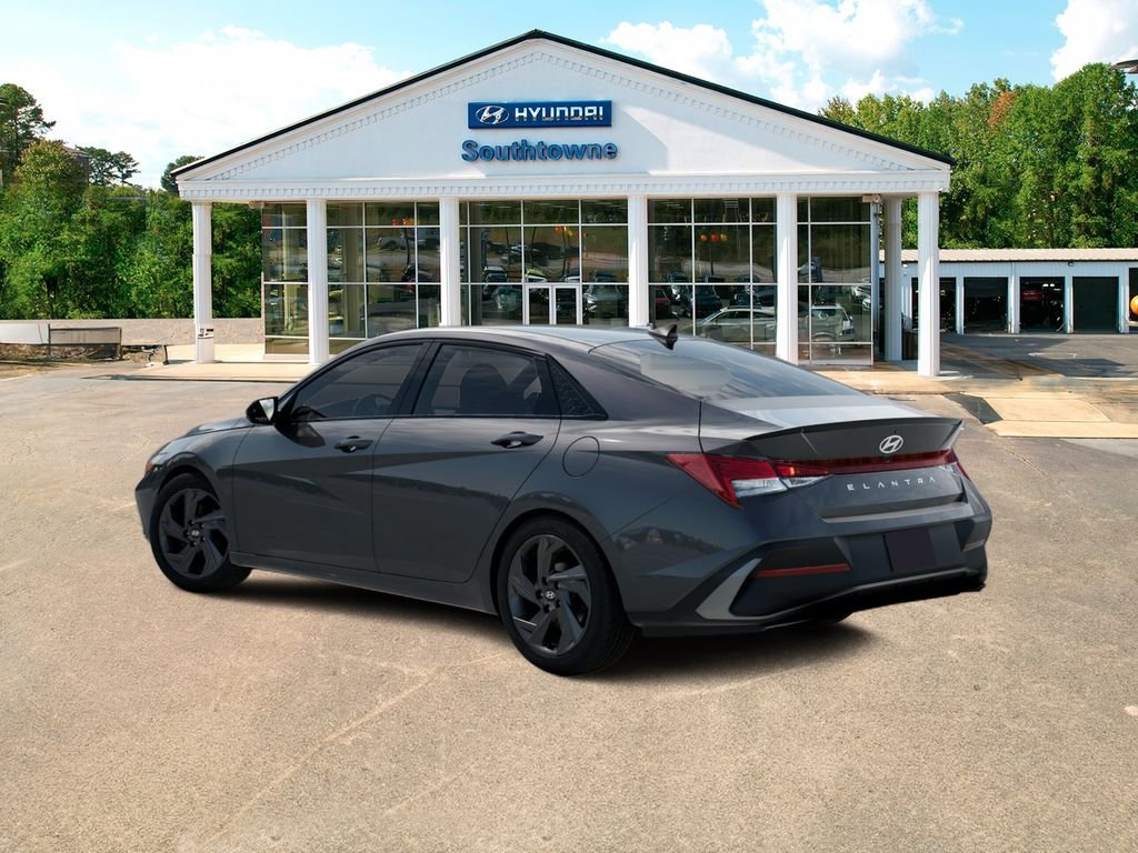 New 2026 Gray Hyundai SEL Sport Plus image 4