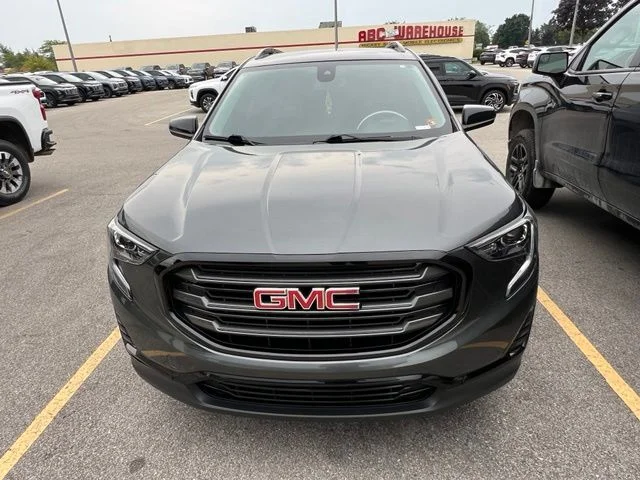 Used 2020 Gray GMC SLE image 2