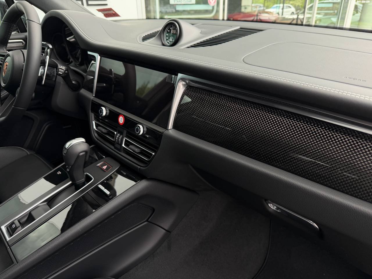 2026 Porsche Macan GTS - Photo 20