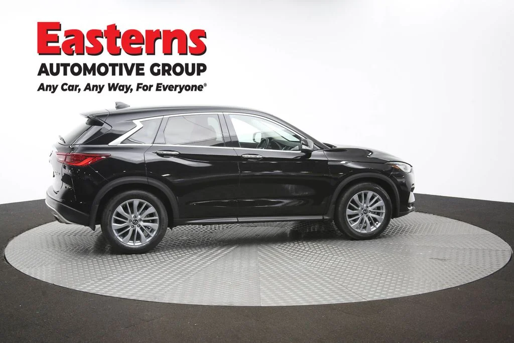 Used 2023 Black INFINITI PURE image 44