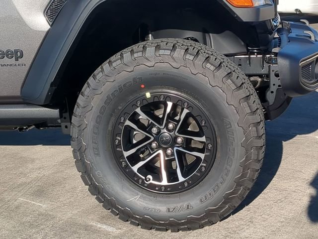 New 2026 Granite Crystal Metallic Clear-Coat Exterior Paint Jeep Willys image 11