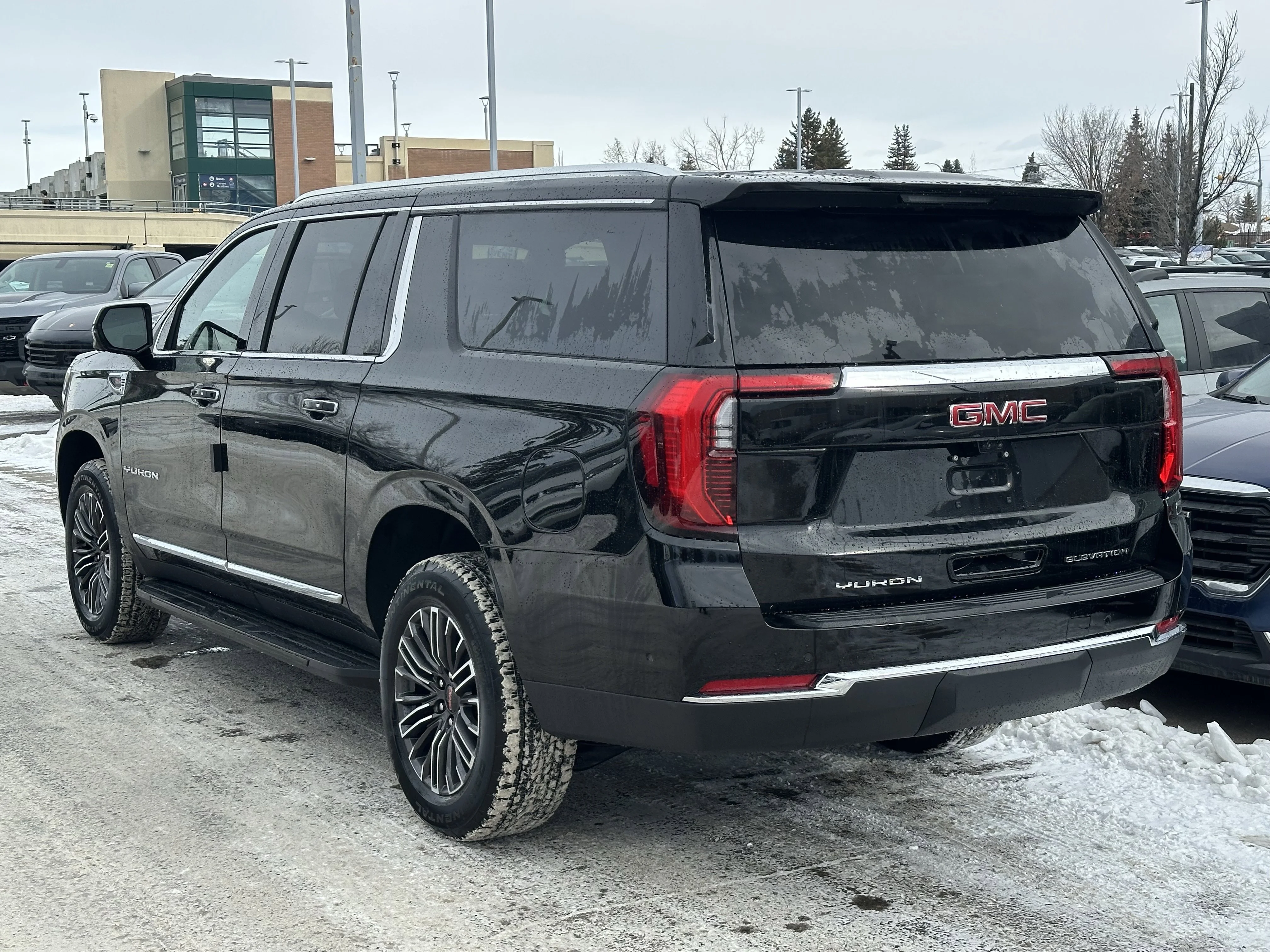 New 2026 Onyx Black GMC Elevation image 4
