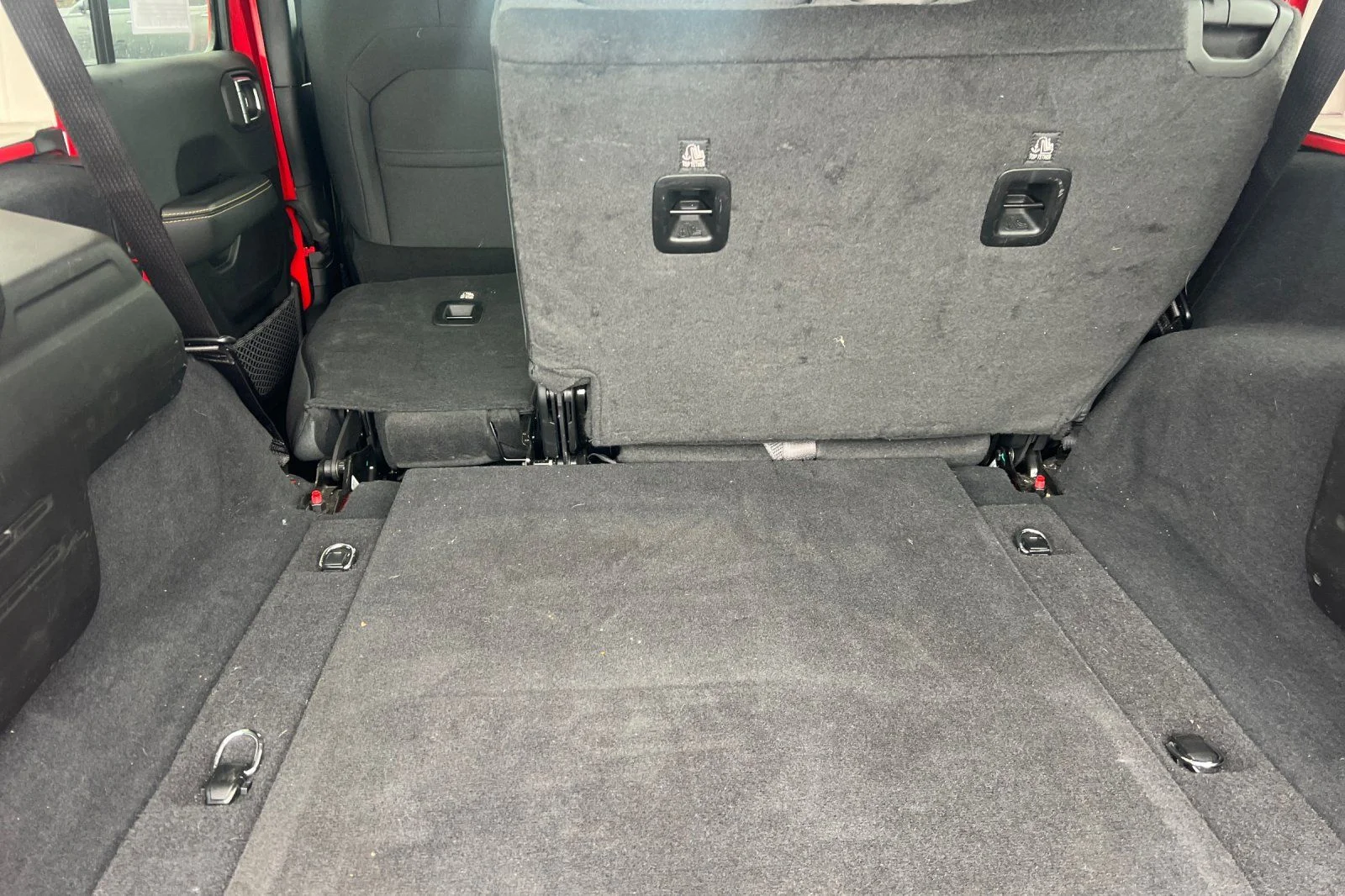 2025 Jeep Wrangler 4-Door Sahara - Photo 11
