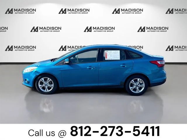 Used 2013 Blue Ford SE image 8