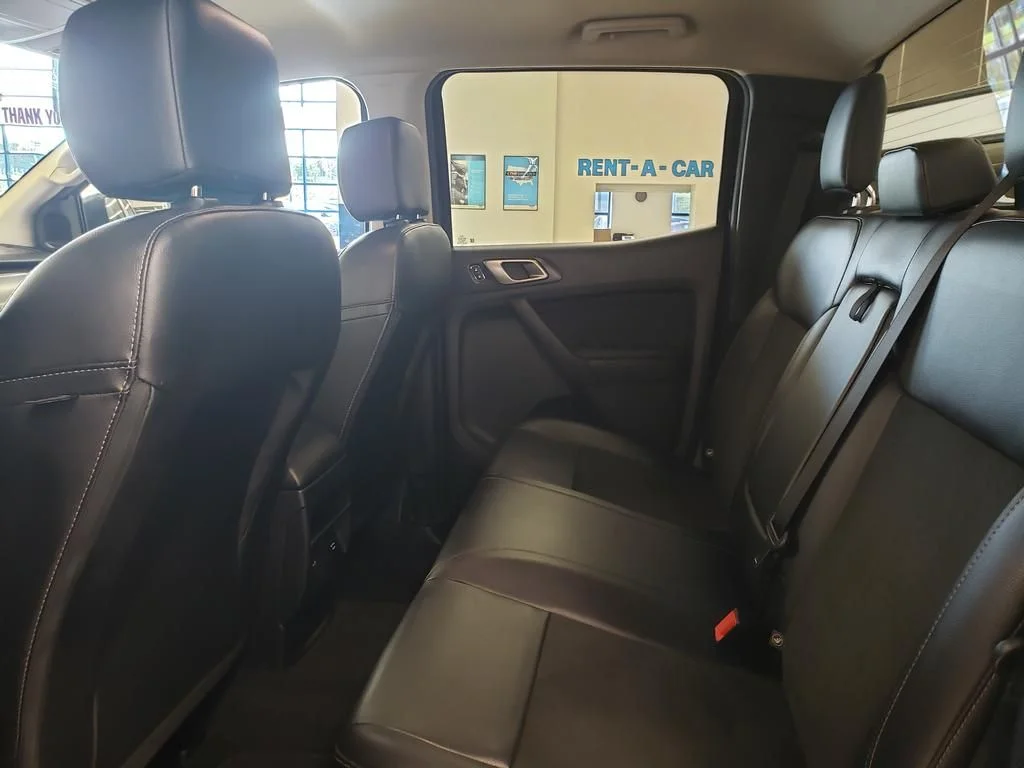 Used 2023 Black Ford XLT image 12