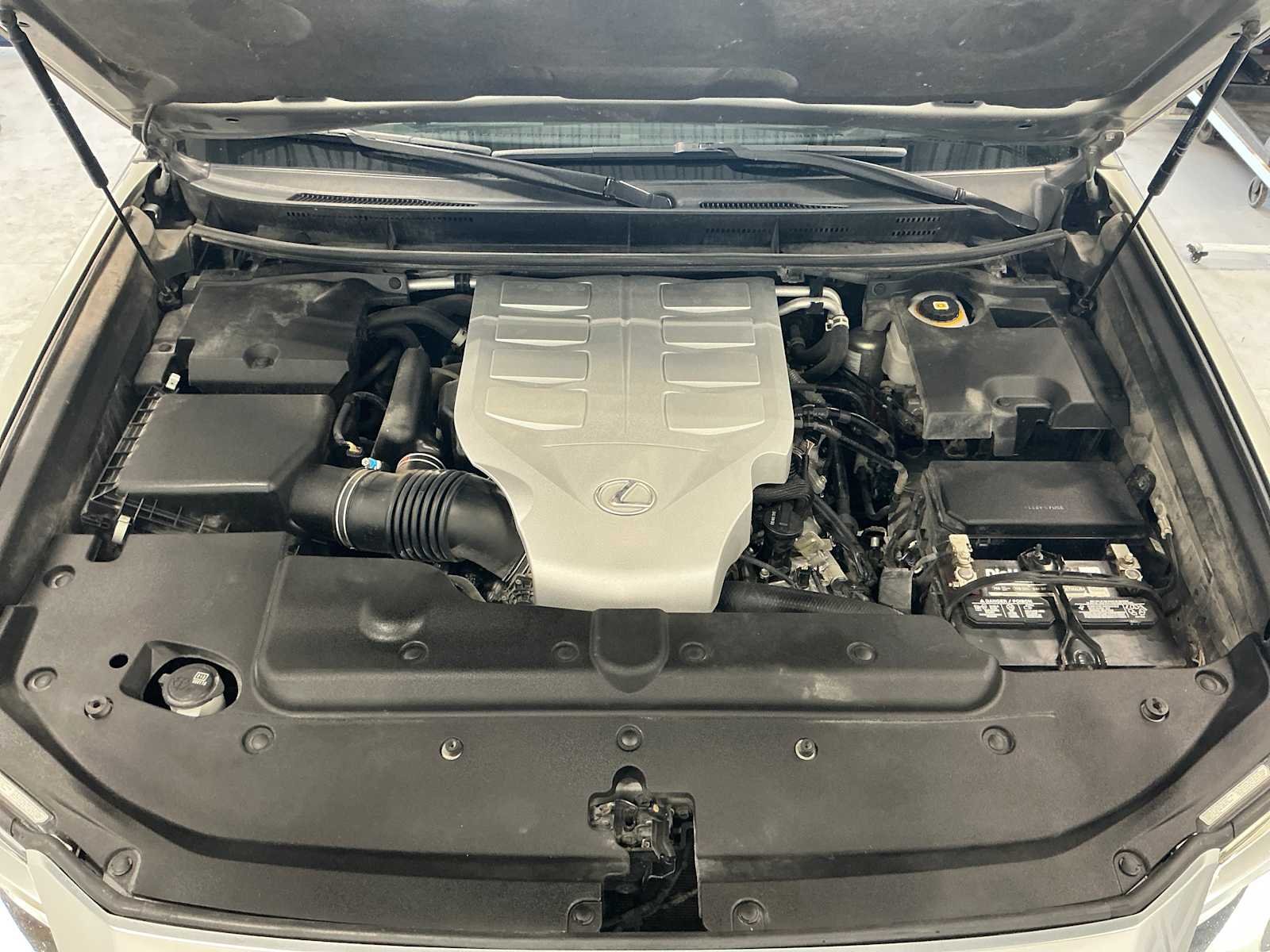 Used 2022 Atomic Silver Lexus Luxury image 28
