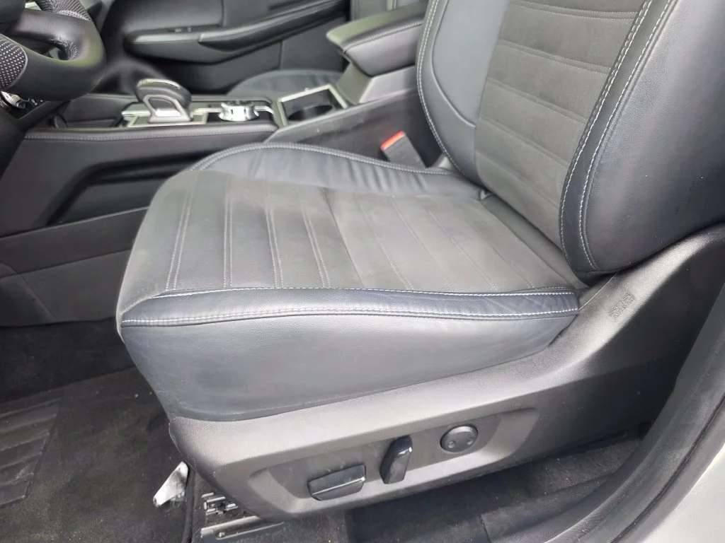 Used 2023 Silver Mitsubishi SE 2.5 2WD image 12