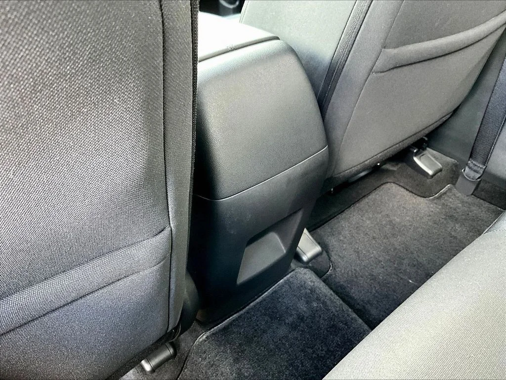 Used 2022 Gray Hyundai SEL Premium image 11