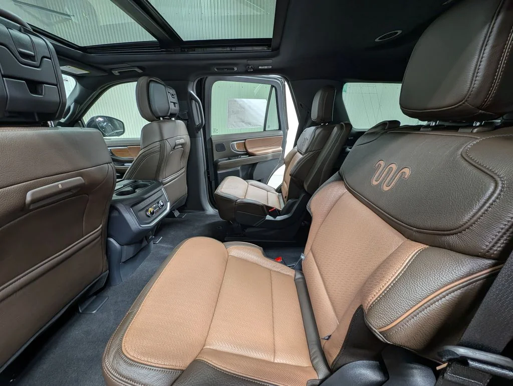 New 2027 Agate Black Metallic Ford King Ranch® image 16