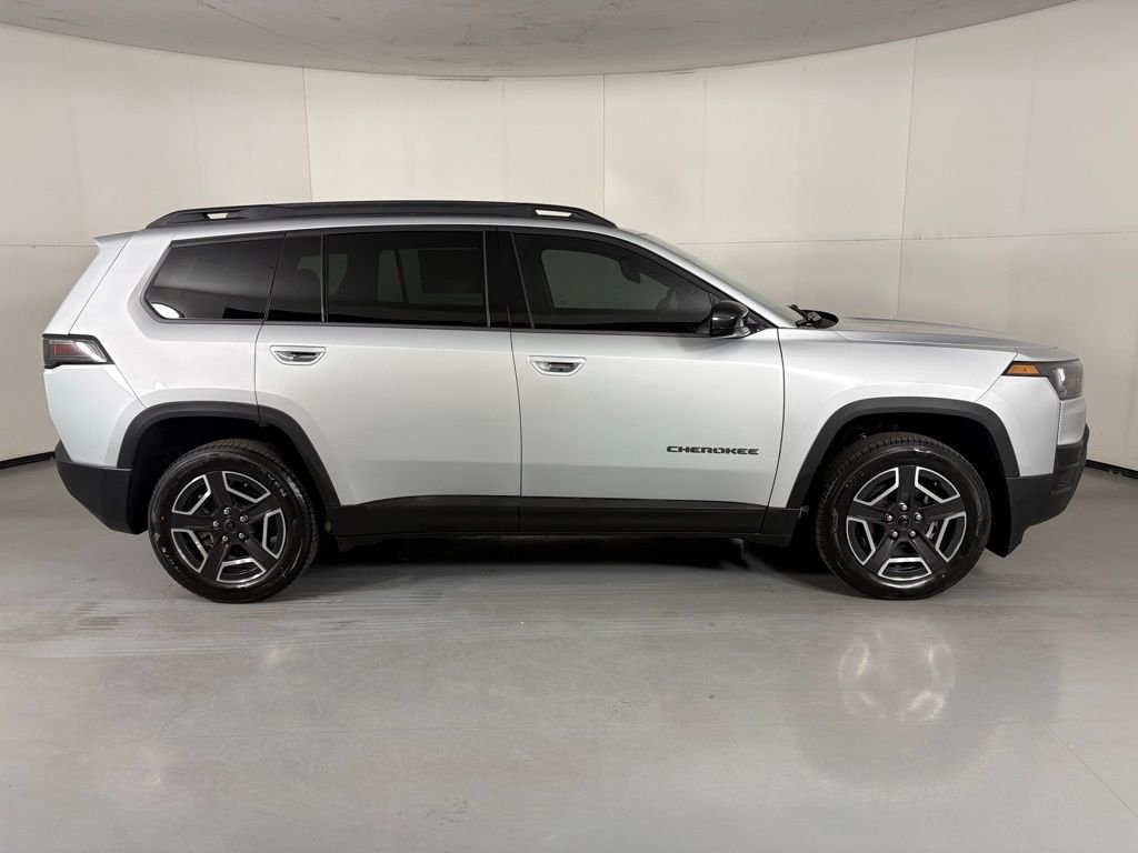 New 2026 Silver Zynith Clearcoat Jeep Laredo image 9