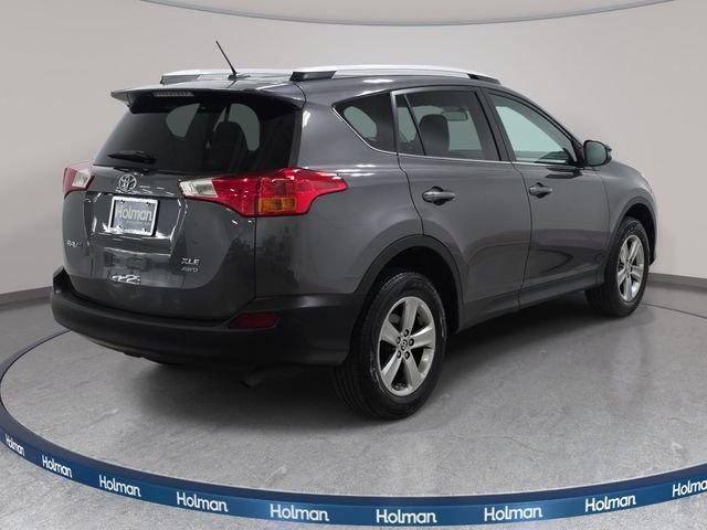 Used 2015 Gray Toyota XLE image 5