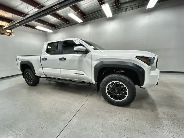 2026 Toyota Tacoma TRD Off Road - Photo 9