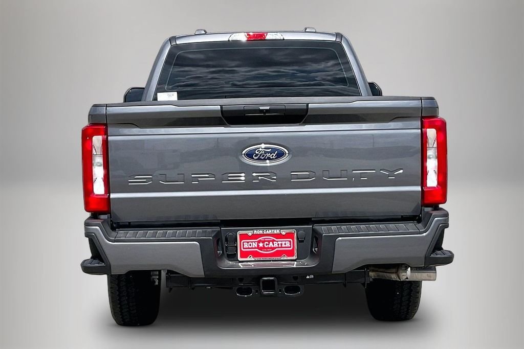 New 2026 Ford Super Duty F-250 XL 4D Crew Cab