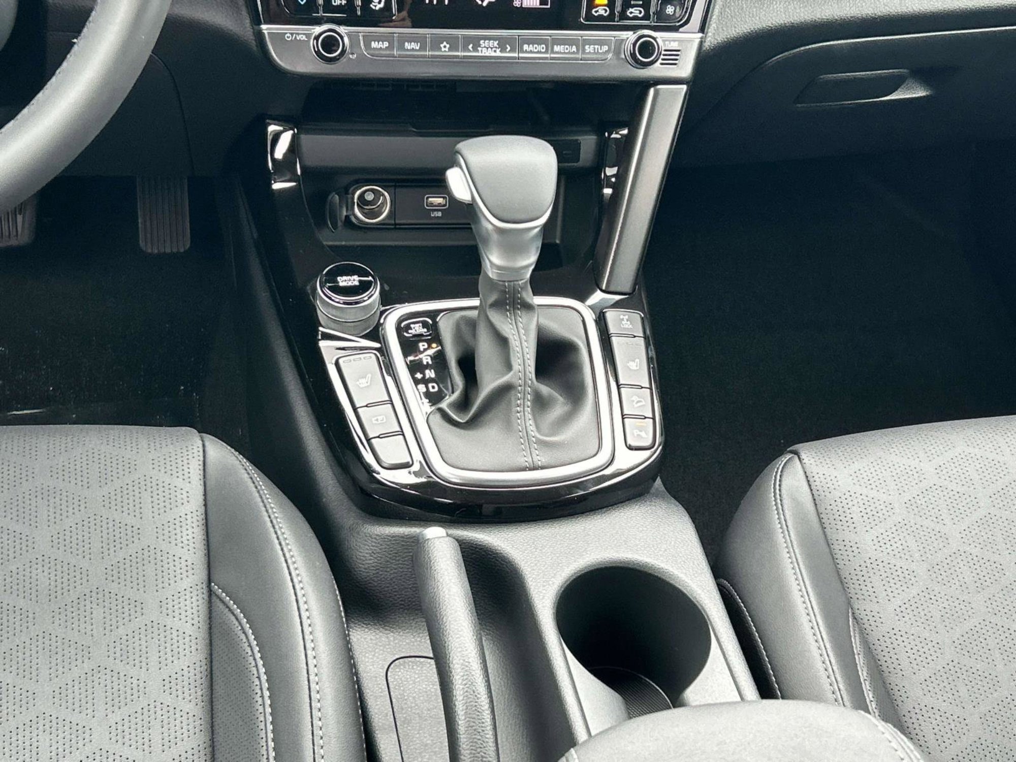 New 2026 Steel Gray Kia EX image 17