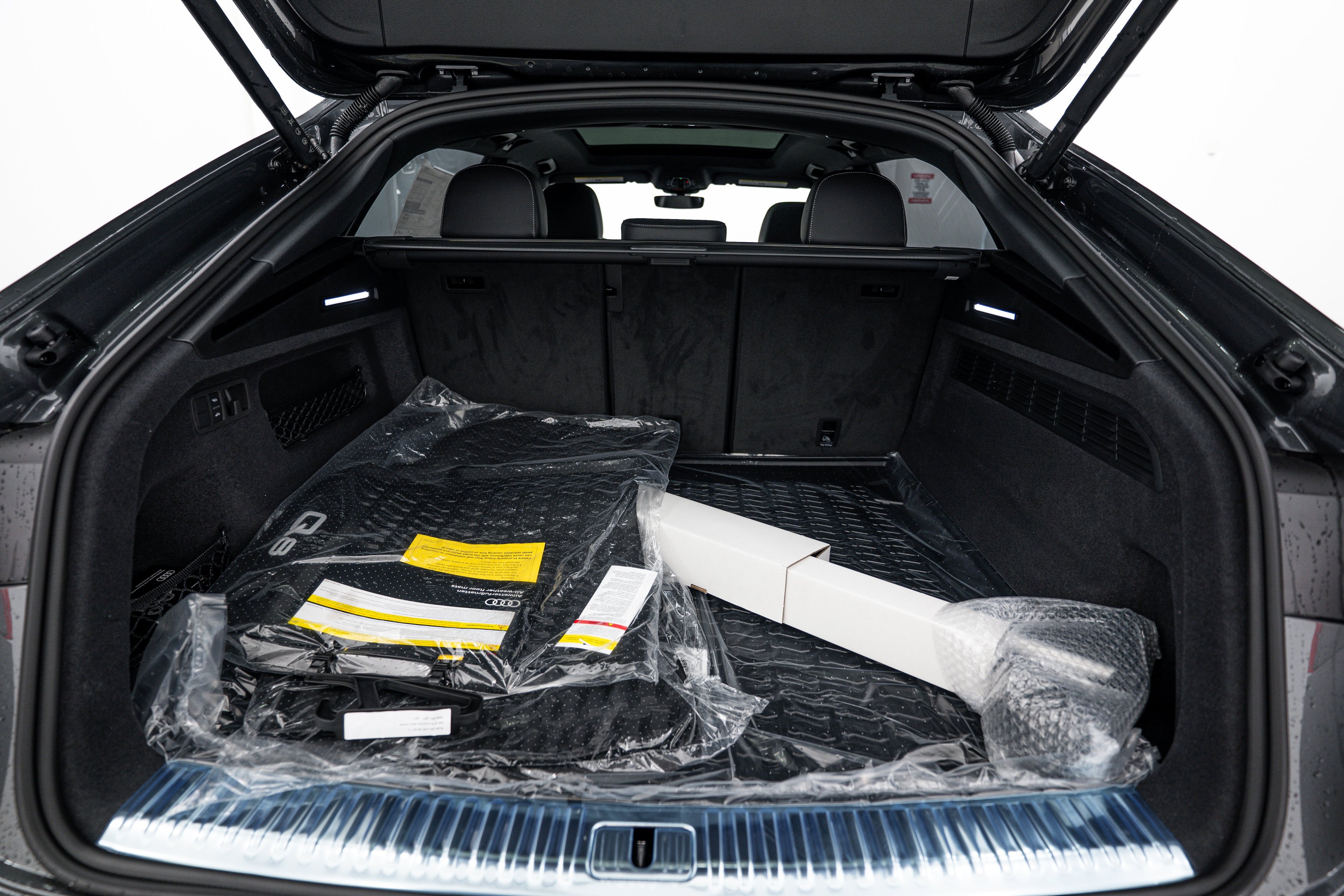 New 2026 Daytona Gray Audi Premium Plus image 19