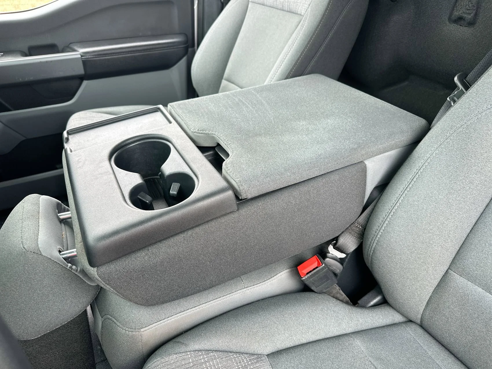 Used 2025 Oxford White Ford XLT image 20