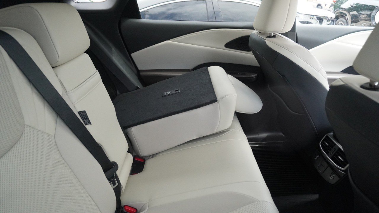 Certified Used 2024 White Lexus RX 350 Premium image 11