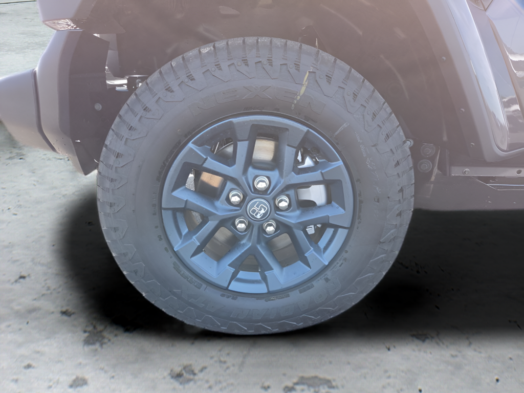 New 2026 Granite Crystal Metallic Clear-Coat Exterior Paint Jeep  image 21