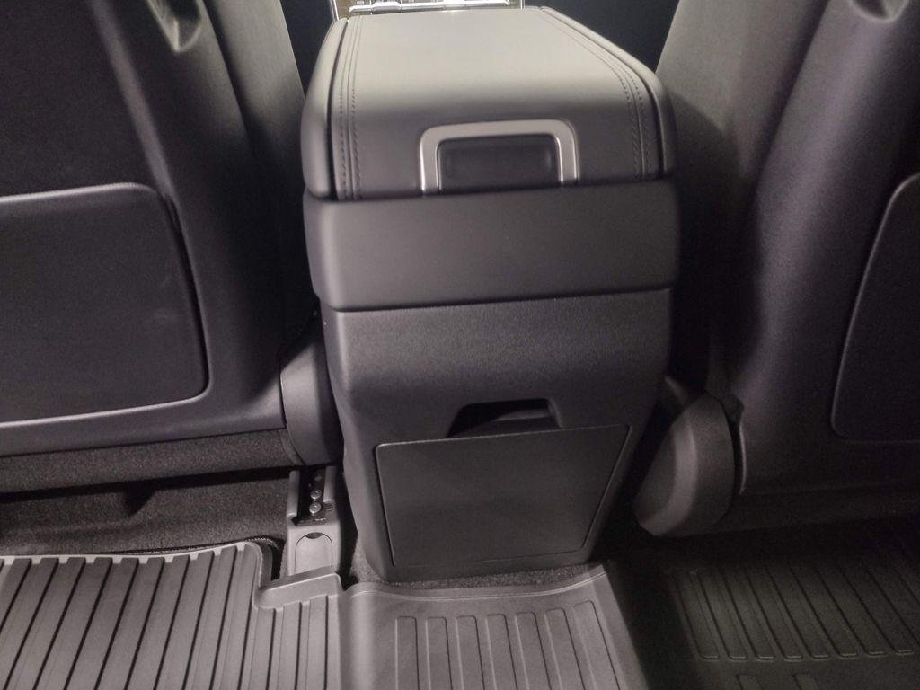 New 2026 Gray Hyundai SE image 35