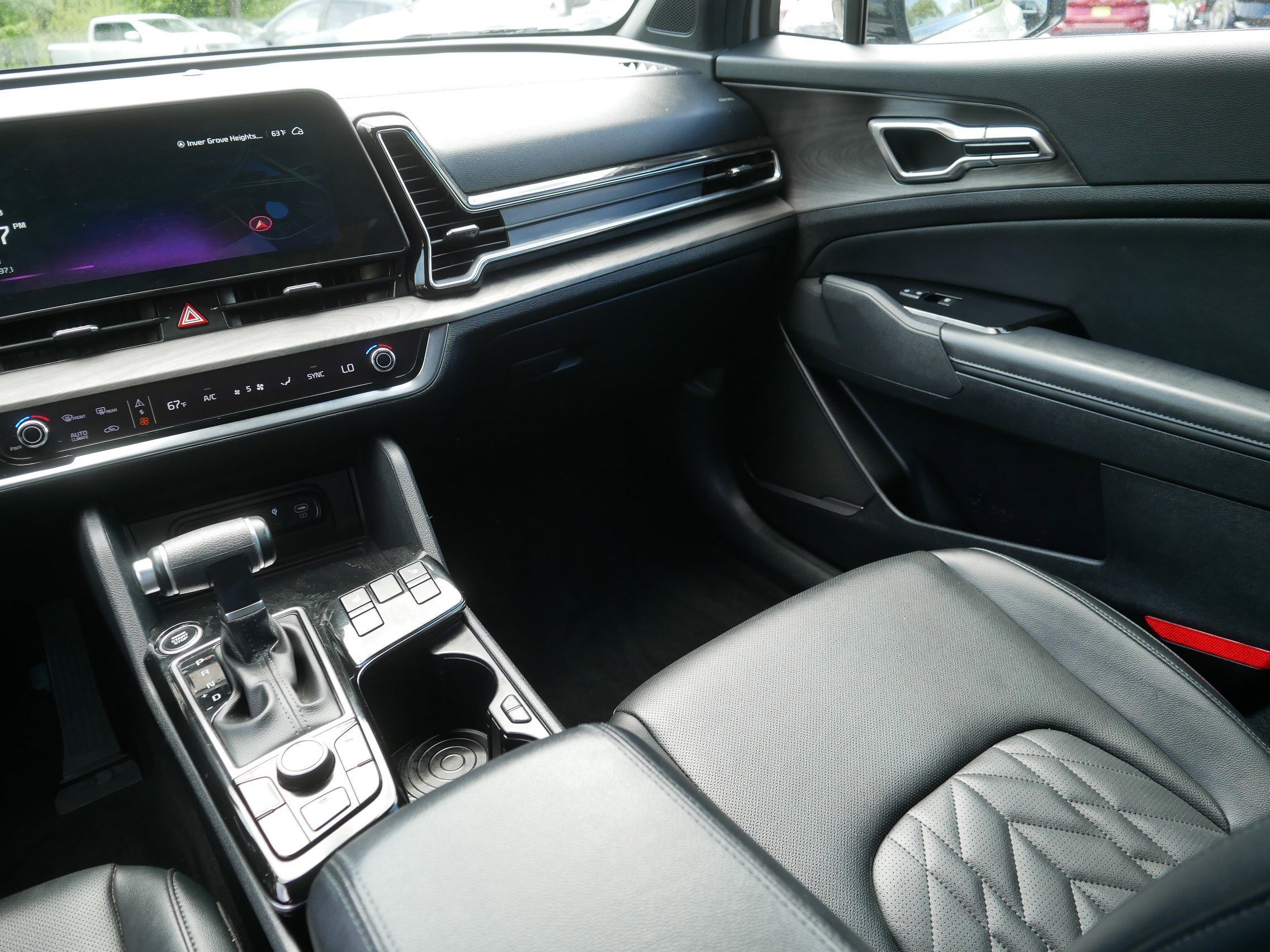 Certified Used 2024 Wolf Gray Kia X-Line image 11