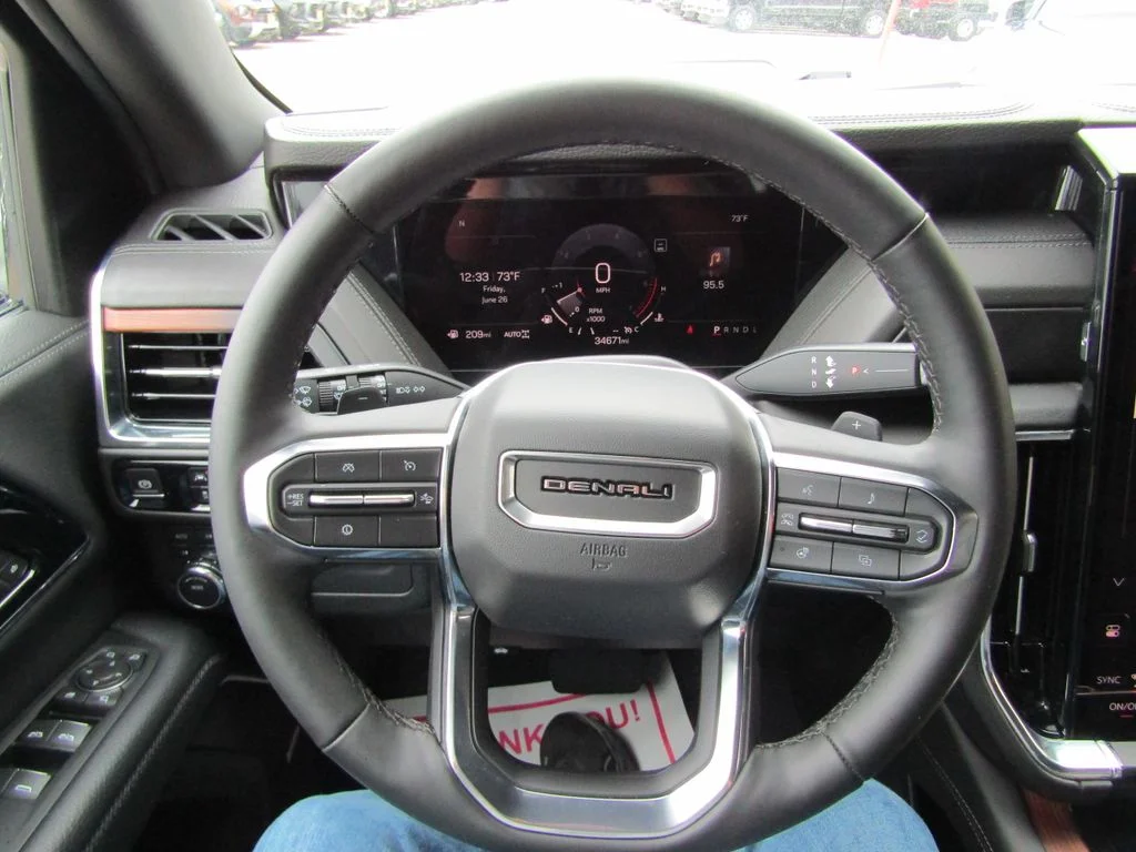 Used 2025 Summit White GMC Denali image 28